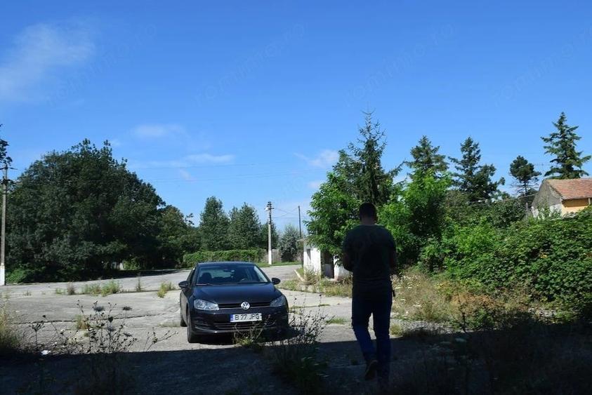 Spațiu comercial, de 50,500 mp, în Central