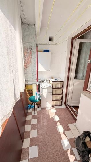 Apartament cu 3 camere decomandat, mobilat în Mazepa 2