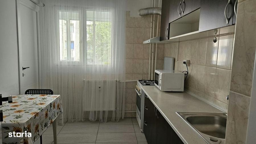 Apartament cu 2 camere decomandat în Crângași