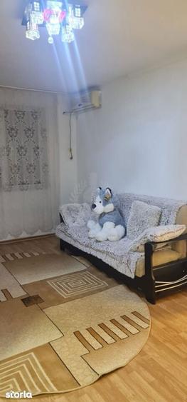 Apartament cu 2 camere semidecomandat, mobilat în Nord