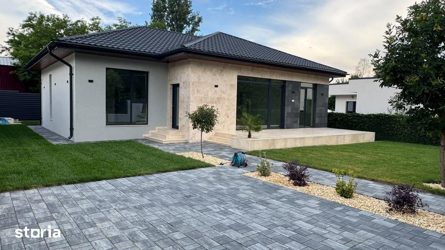 Casă cu 4 camere cu Teren 560 Mp în Balotești