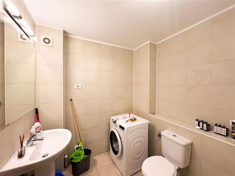 Apartament cu 4 camere decomandat, mobilat în Herăstrău