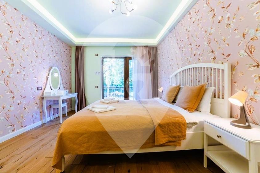 Casă individuală cu 5 camere cu Canalizare în Noua