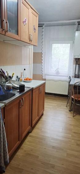 Garsonieră decomandată în Steaua