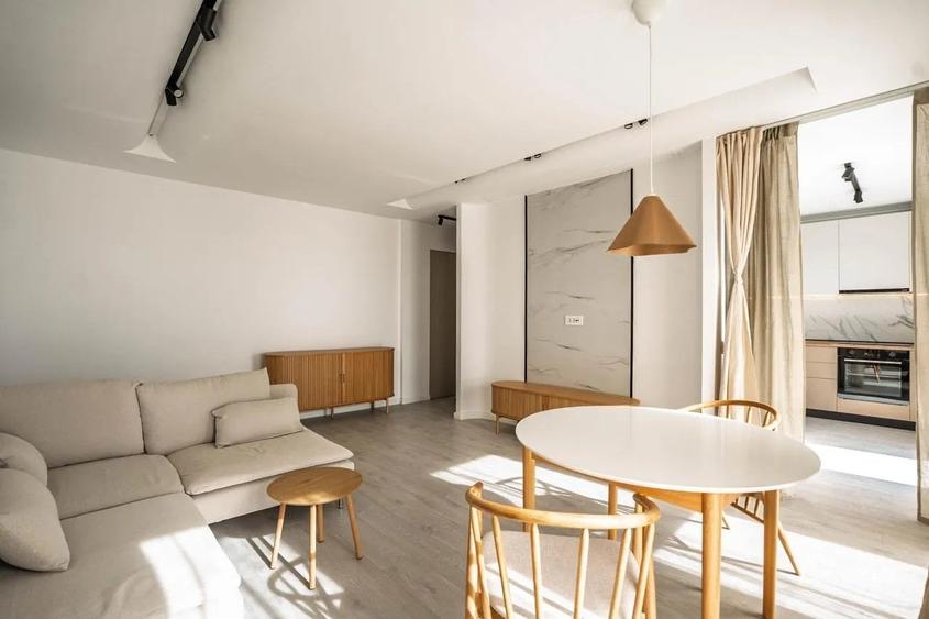 Apartament cu 3 camere în Parcul Carol