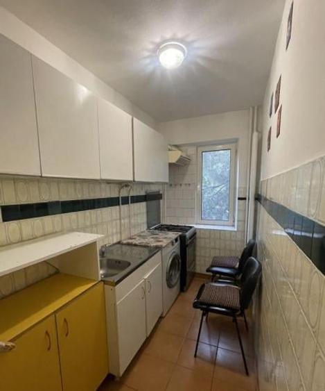 Apartament cu 3 camere semidecomandat în Tomis Nord