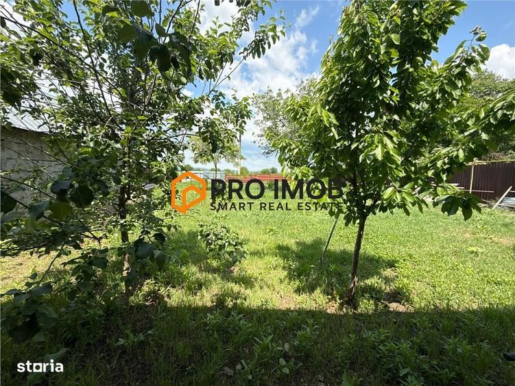 Casă cu 4 camere decomandat în Central