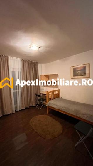 Apartament cu 3 camere decomandat în Tineretului