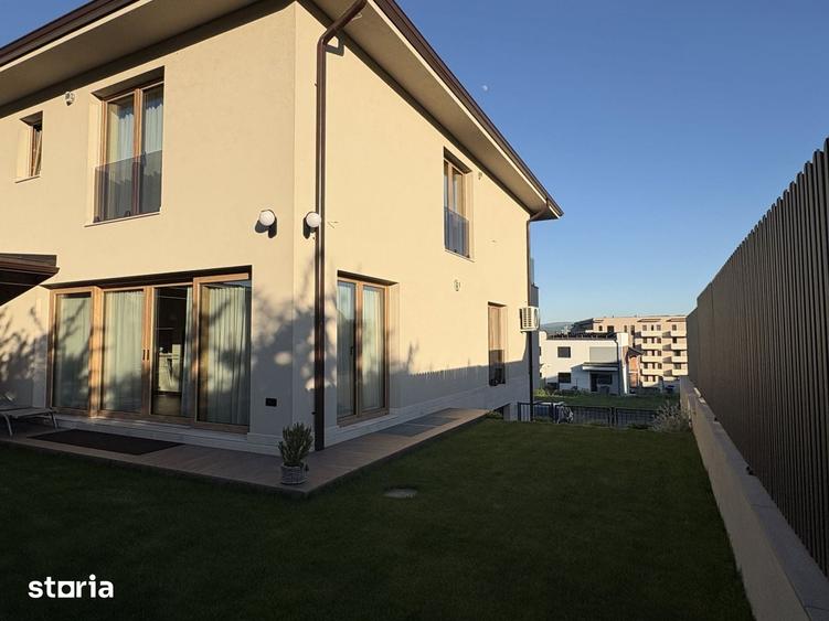 Casă cu 4 camere cu Teren 300 Mp în Iris