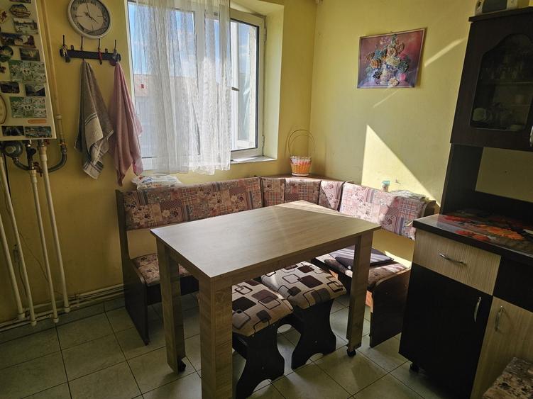Apartament cu 2 camere semidecomandat în Zahana