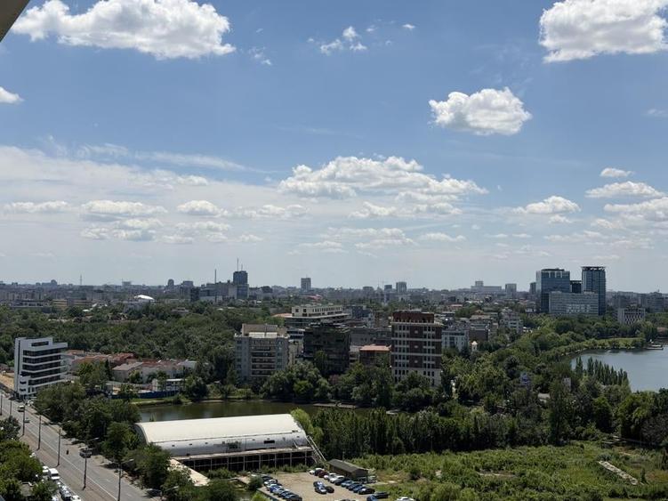 Penthouse cu 4 camere decomandat în Floreasca