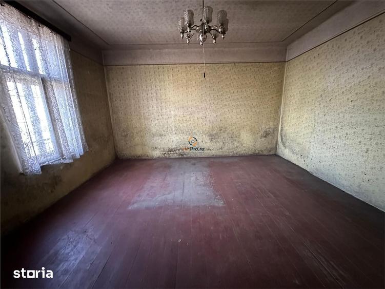 Casă cu 4 camere cu Teren 800 Mp în Central