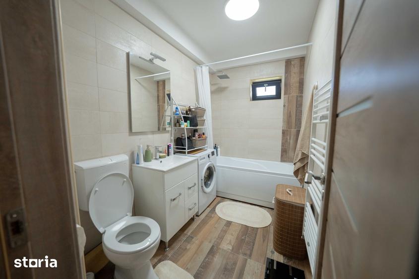 Apartament cu 3 camere decomandat în Cetate