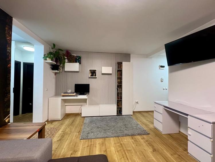 De vânzare | Apartament 2 camere | Zona BMW | Etaj 1 | Mobilat | 5 min VIVO Mall - 10