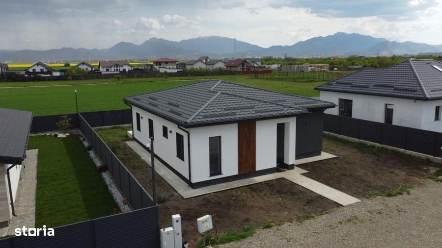 Casă cu 4 camere cu Teren 500 Mp în Central