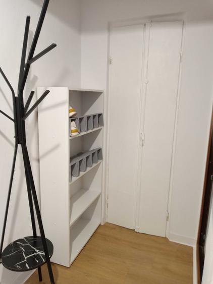 Apartament cu 2 camere semidecomandat în Mărăcineni