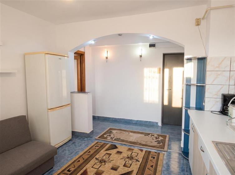 Apartament cu 2 camere decomandat în Burdujeni