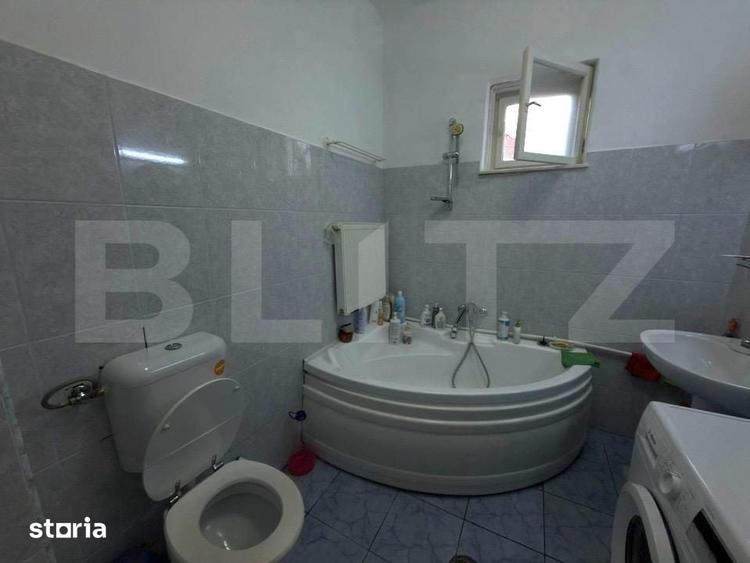 Casă cu 7 camere decomandat cu Teren 776 Mp în Păulești