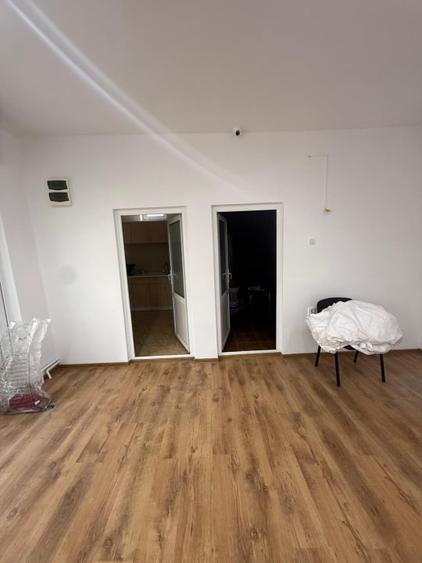 Casă individuală cu 3 camere cu Centrală Termică în 9 Mai