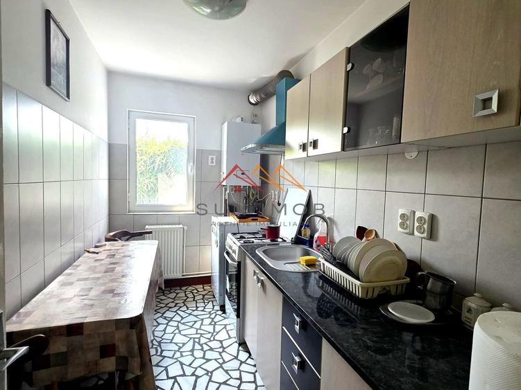 Duplex cu 3 camere cu Canalizare în Bănești