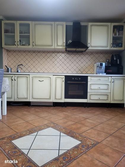 Casă cu 5 camere cu Teren 568 Mp în Gării