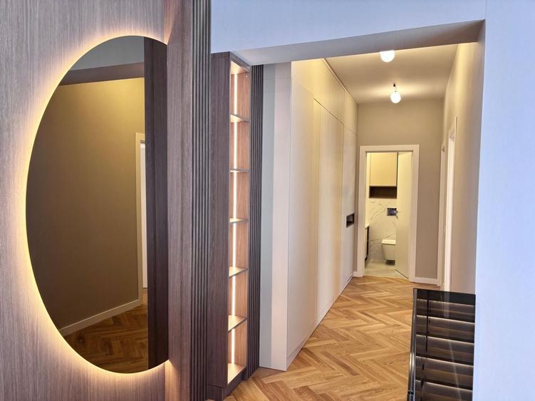 Apartament cu 3 camere, mobilat în Floreasca