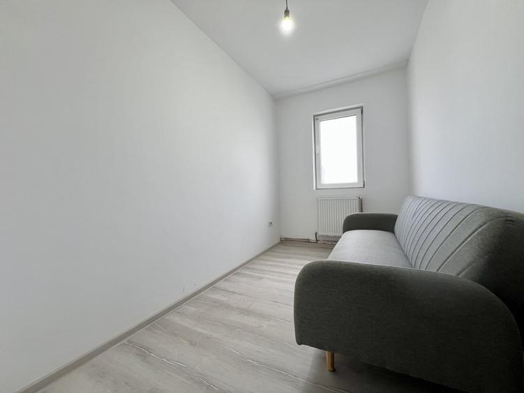 Apartament cu 3 camere decomandat în Șagului