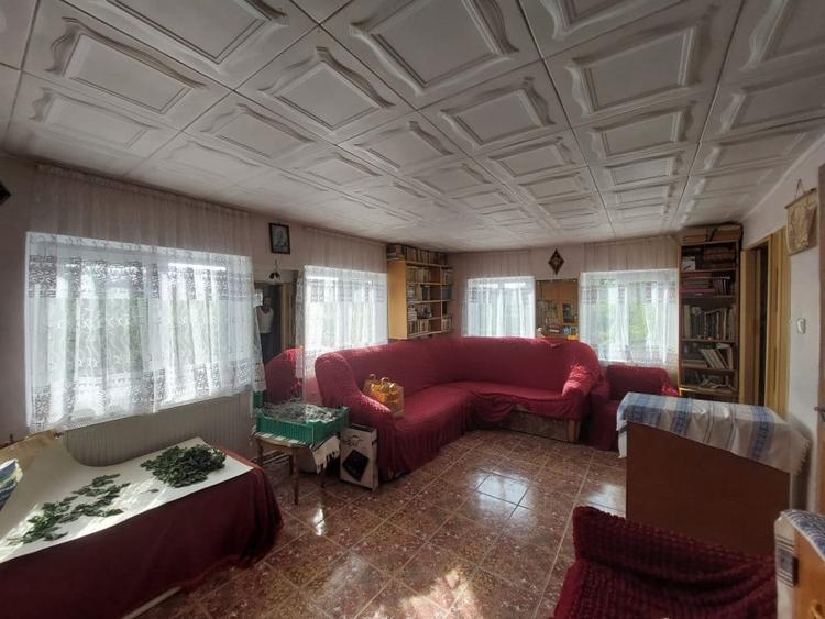 Casă individuală cu 3 camere cu Garaj în Bibirești