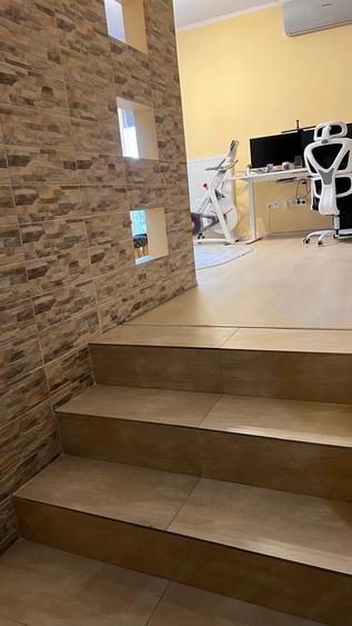 Apartament cu 3 camere decomandat în Ghiroda