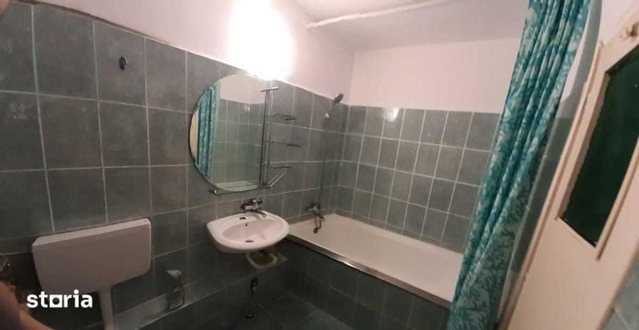 Apartament cu 2 camere decomandat în Lacul Tei