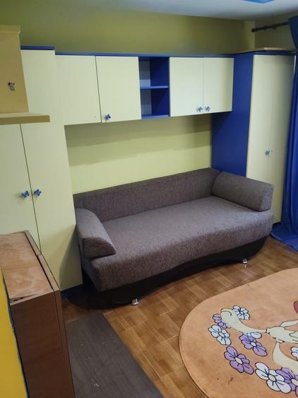 Apartament cu 3 camere decomandat în Micro 11