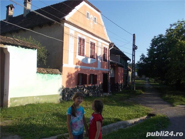 Casă cu 2 camere cu Teren 1500 Mp în Saschiz