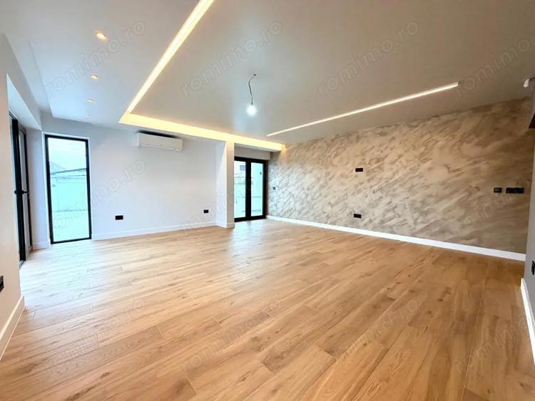 Casă cu 5 camere cu Teren 600 Mp în Buziașului