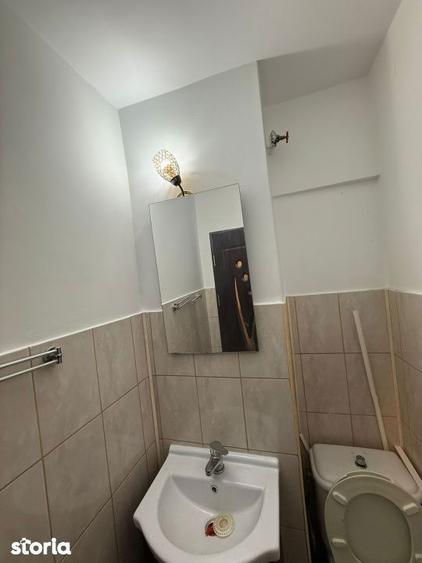 Apartament cu 3 camere decomandat în Obor