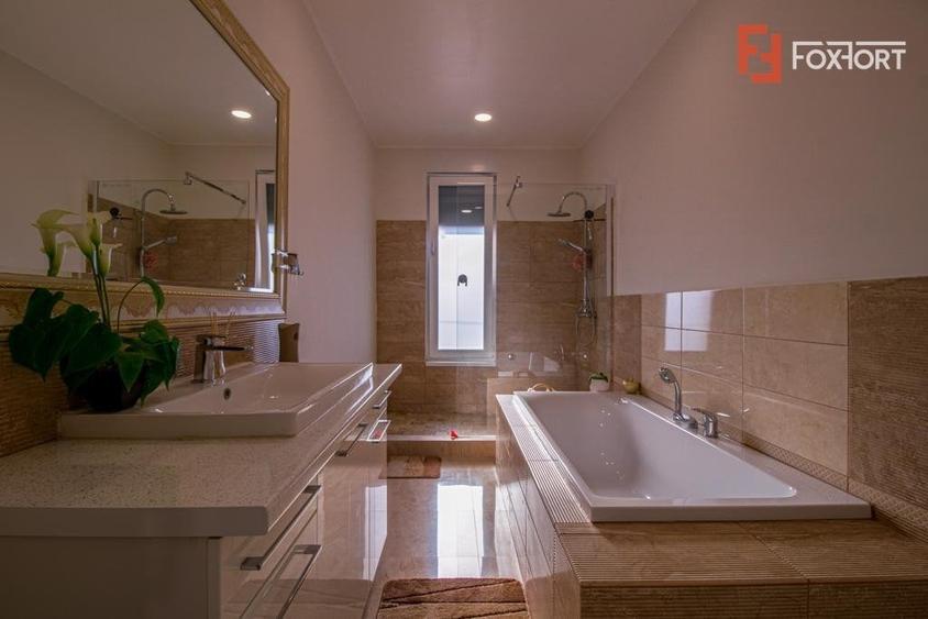 Casă individuală cu 3 camere cu Teren 705 Mp în Carani