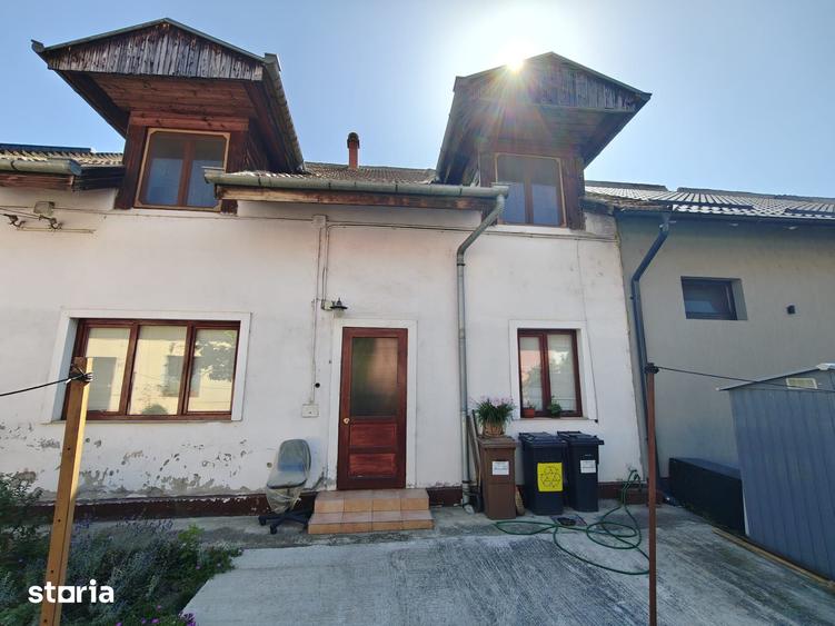 Casă cu 4 camere cu Teren 77 Mp în Orașul Nou