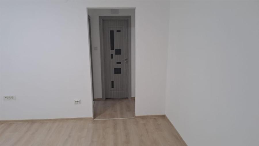 Apartament cu 2 camere semidecomandat în Viziru 3