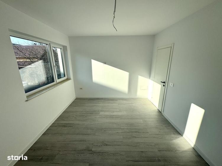 Casă cu 4 camere în Valea Lupului