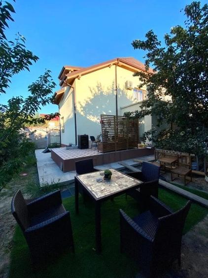 Casă individuală cu 5 camere cu Teren 302 Mp în Sud