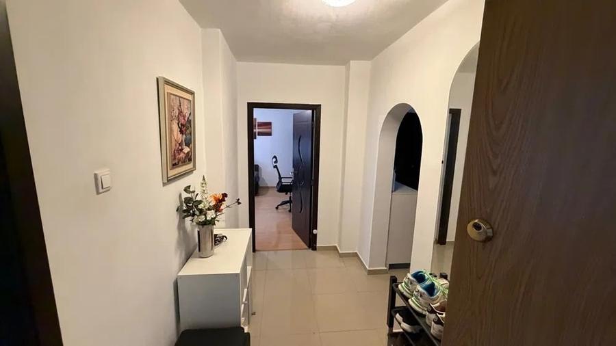 Apartament cu 3 camere decomandat în Vitan Mall