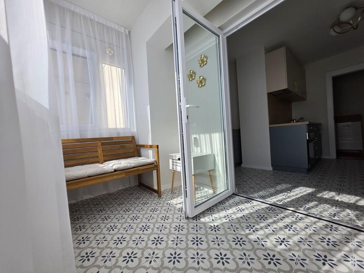 Apartament cu 2 camere decomandat în Central