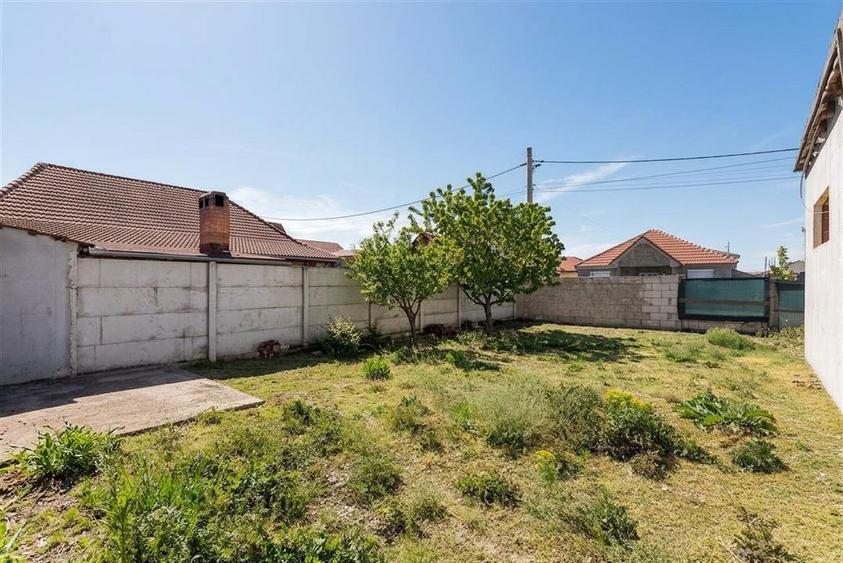 Casă cu 4 camere cu Teren 431 Mp în Sântandrei