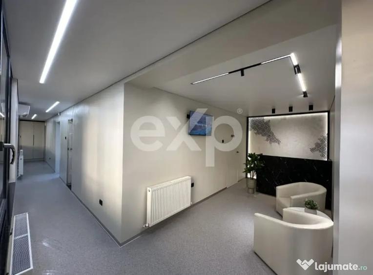 Spațiu comercial, de 75 mp, în Central