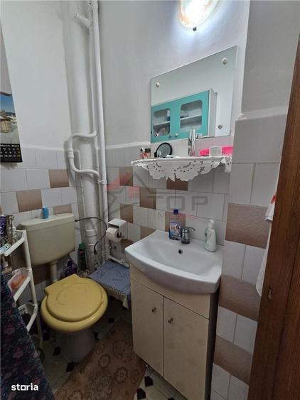Apartament cu 3 camere decomandat în Nicolina