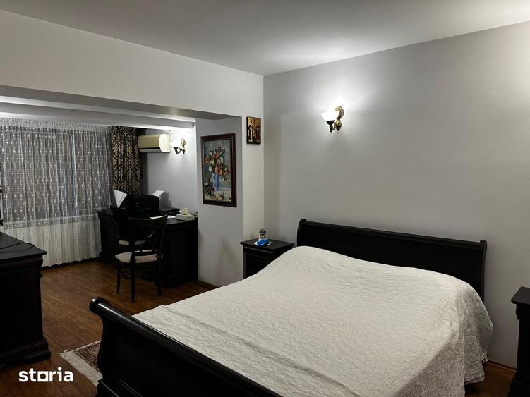 Apartament cu 4 camere în Mazepa 2