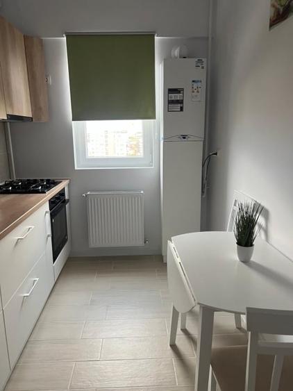 Apartament cu 2 camere decomandat, mobilat în Militari