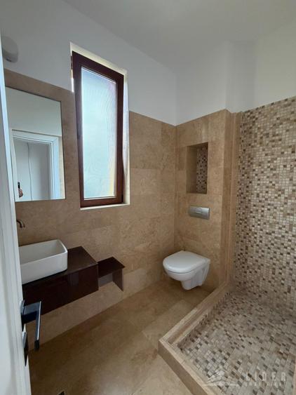 Duplex cu 4 camere cu Canalizare în Borhanci