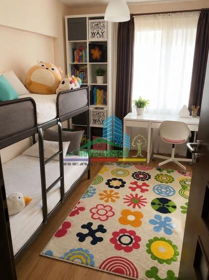 Apartament cu 3 camere decomandat în Brăilei
