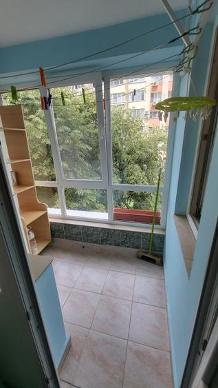 Garsonieră semidecomandată în Titan