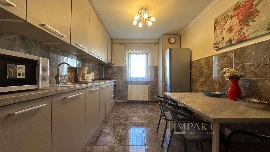 Apartament cu 3 camere decomandat, mobilat în Zorilor